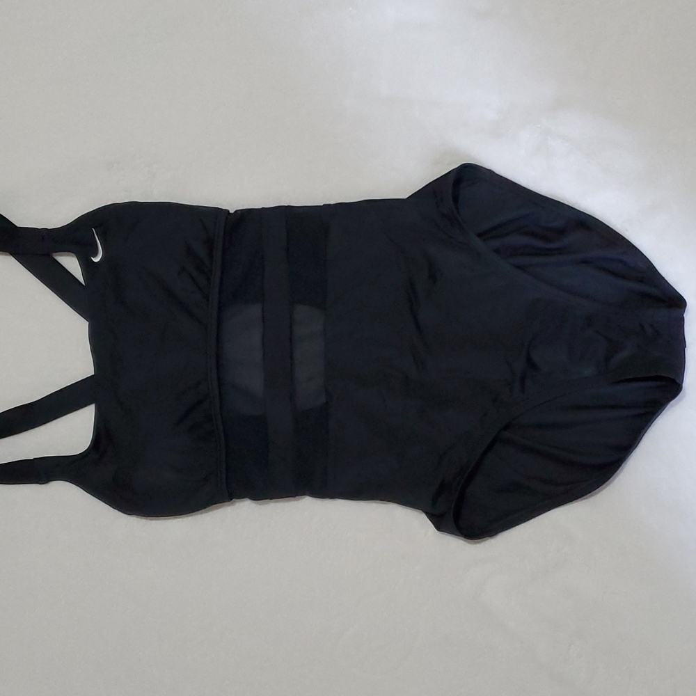 Nike Women`s Mesh Solid Edge One Piece Swimsuit - Picture 4 of 11